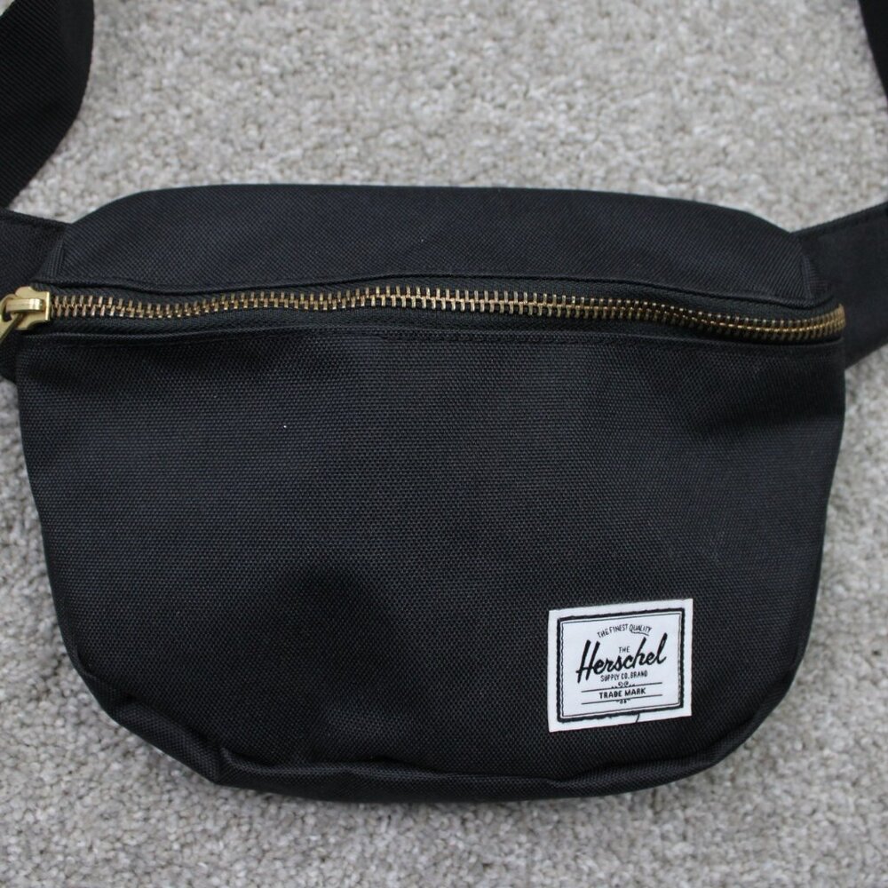 Herschel‎ Supply Waist Bag Fanny Pack Black Adjustable Polyester Zip Pocket